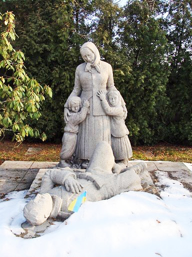 Пам'ятник полеглим українським воякам. 1927